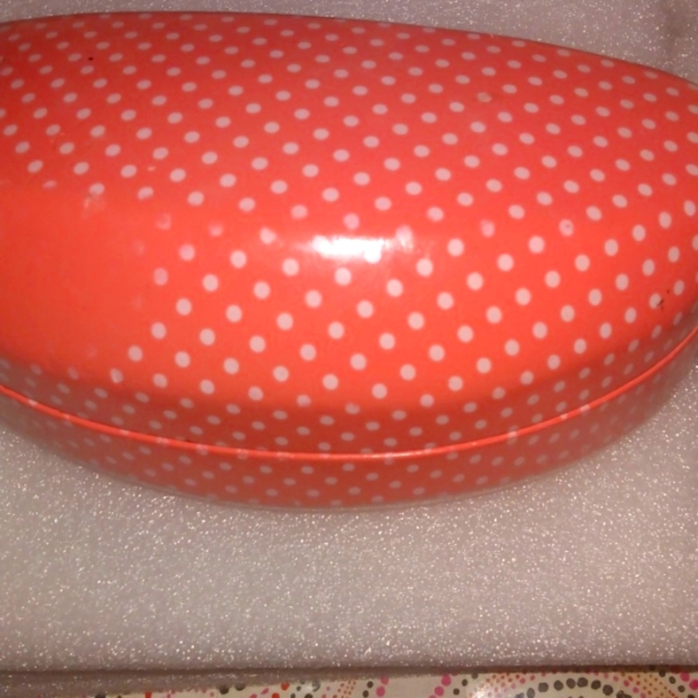 Pink polka dot hard eyeglass case